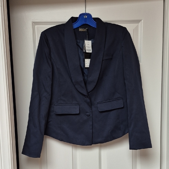 QED London Jackets & Blazers - QED London Women's Navy 2 Button Blazer Size Large, New With Tags!